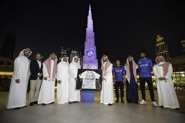 إعمار تكرّم فريق الهلال بطل دوري أبطال آسيا 2019 في فعالية خاصة بجوار برج خليفة في وسط مدينة دبي